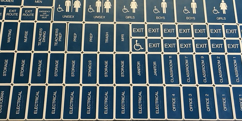 braille-signs-college